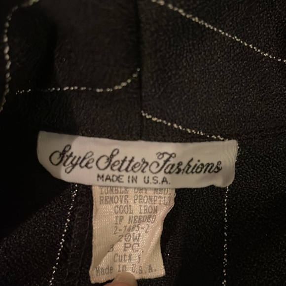 ⏳♻️ Style Setter Fashions Black with White Pinstriped Vintage Blazer size 20W - Picture 5 of 8